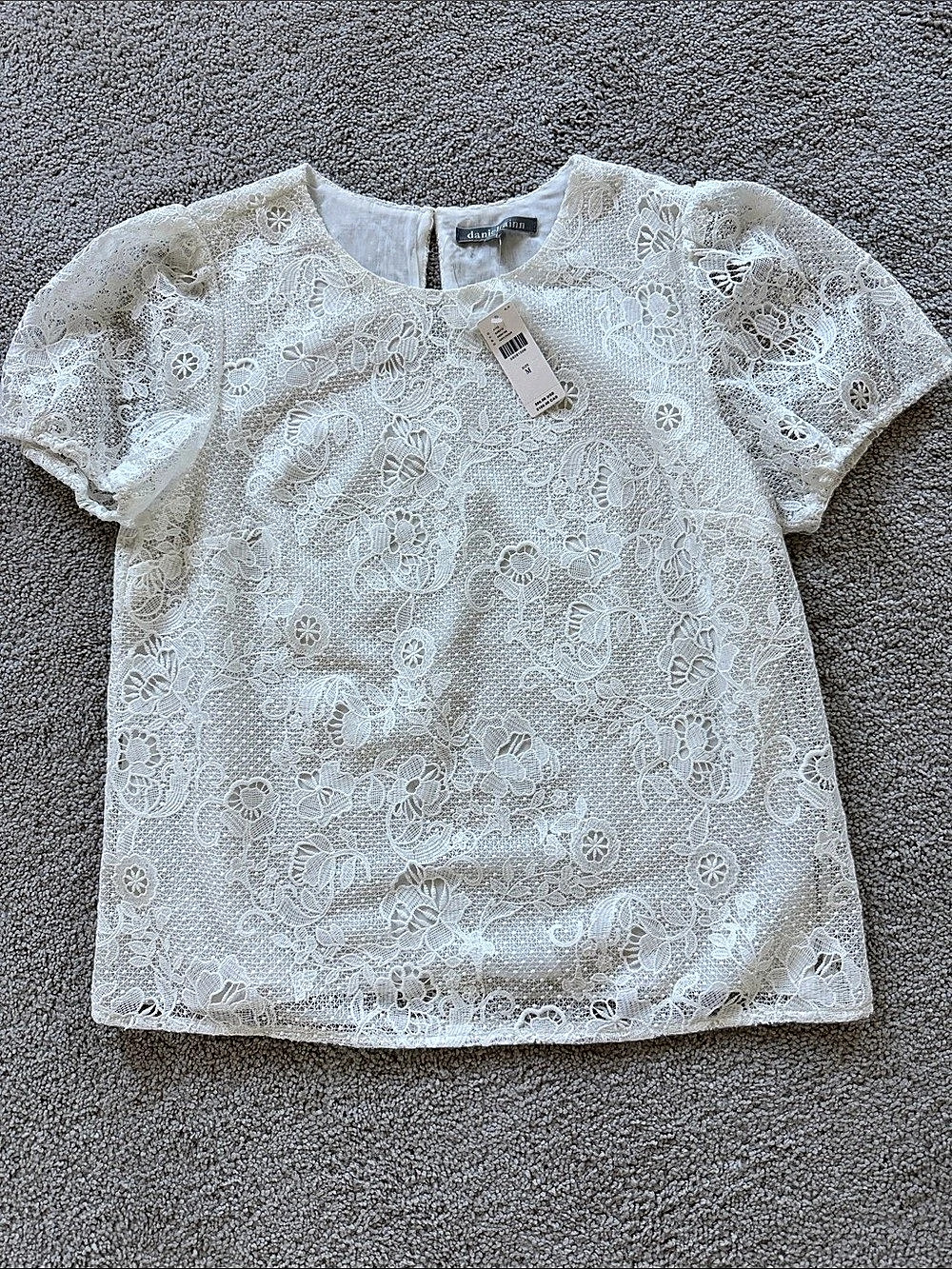 daniel rainn Floral Lace Blouse in White Size Medium NWT
